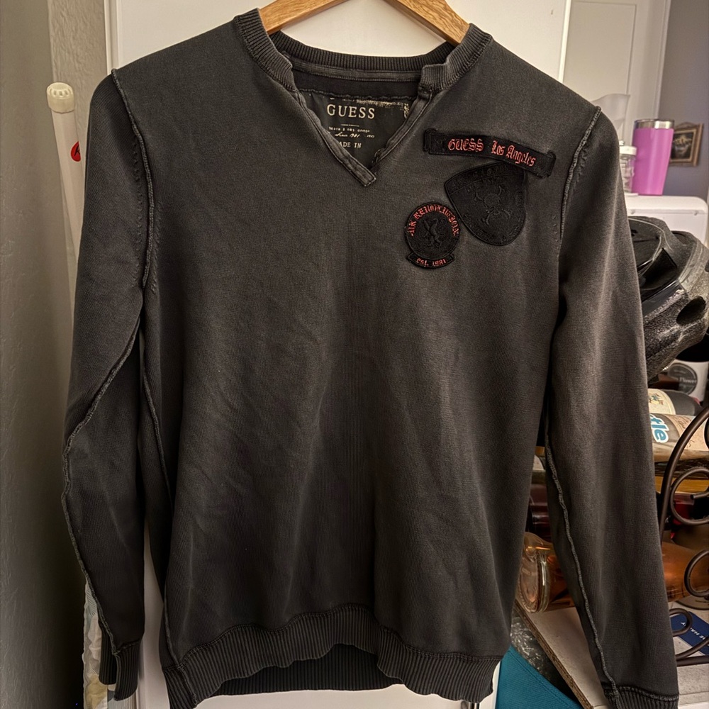 Used Guess Black V-Neck Sweater with Classic Knit Design